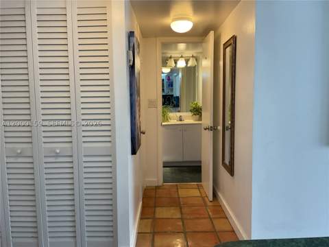 345 Ocean Dr 303, Miami Beach FL - photo 18 of 24