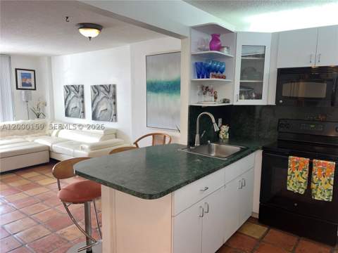 345 Ocean Dr 303, Miami Beach FL - photo 9 of 24