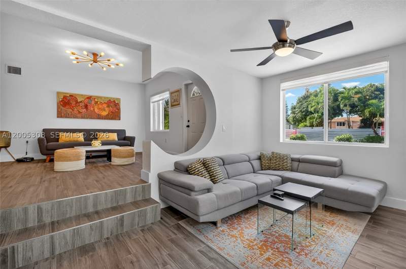 3 bedroom SingleFamilyResidence at 541 NW 109th St, West Miami Shores Sec D, Miami — photo 3