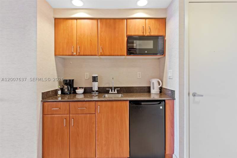 0 bedroom HotelMotel at 18001 Collins Ave 511, Trump International Sones, Sunny Isles Beach — photo 4