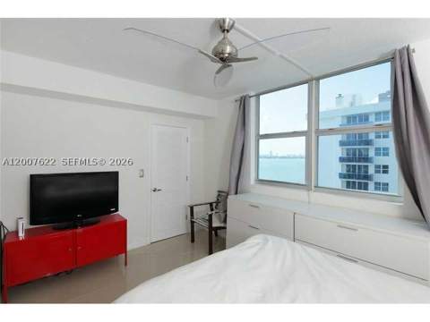 7501 E Treasure Dr 8C, North Bay Village FL - photo 11 of 16