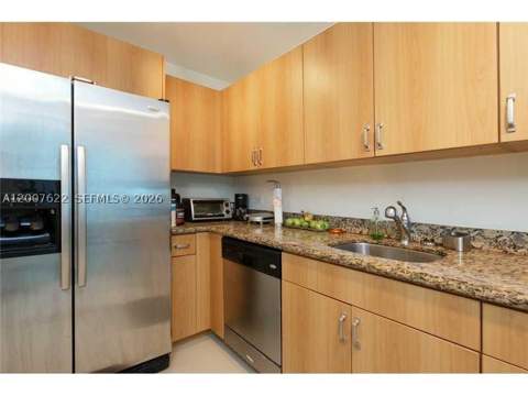 7501 E Treasure Dr 8C, North Bay Village FL - photo 7 of 16