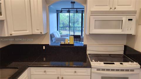 3475 N Country Club Dr 409, Aventura FL - photo 9 of 24