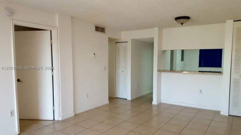 19701 SW 114th Ave 266, Miami FL - photo 10 of 32
