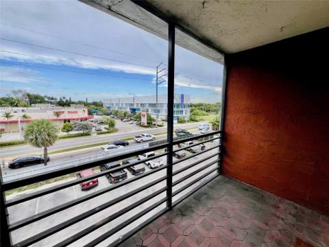 13500 NE 3rd Court 412, North Miami FL - photo 16 of 18