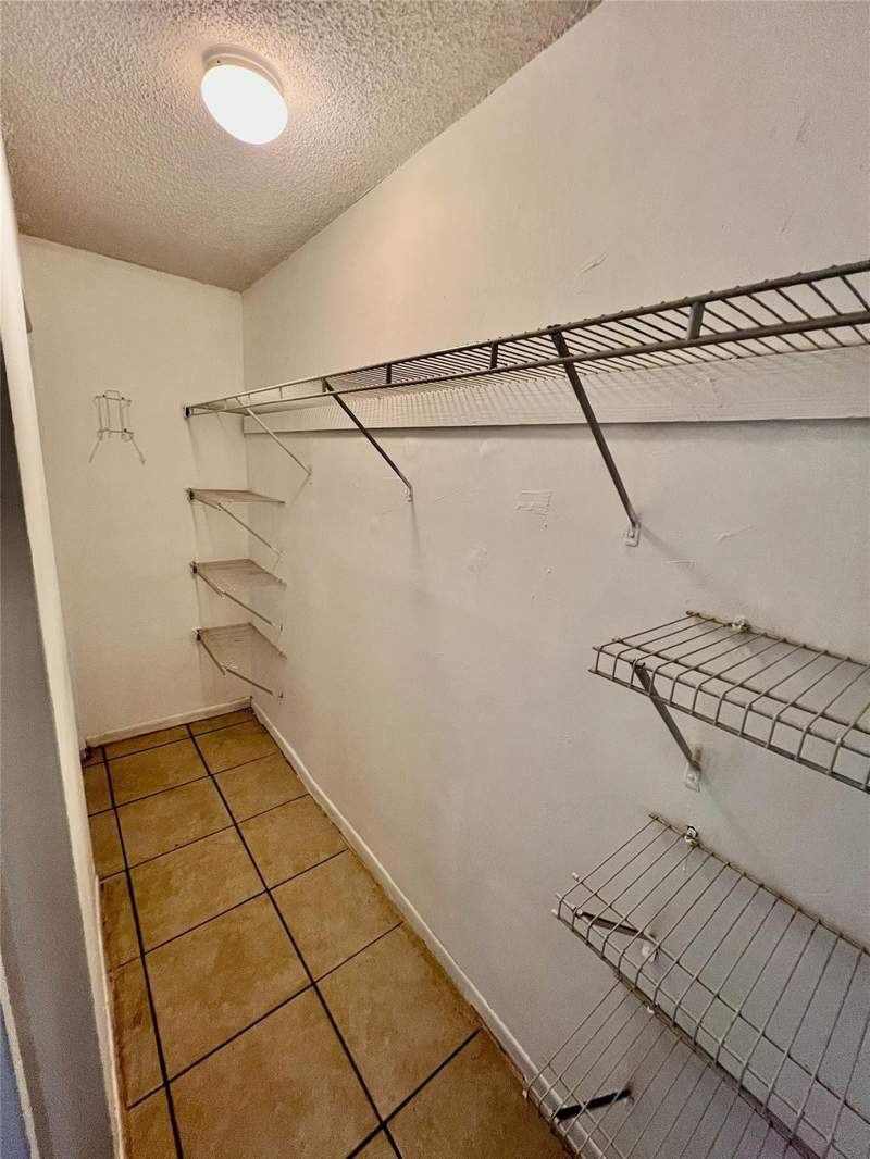1 bedroom Condominium at 13500 NE 3rd Court 412, BROOKVIEW CONDO, North Miami — photo 2