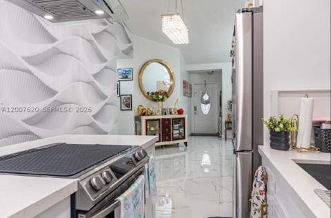 8419 NW 193rd Ln, Hialeah FL - photo 17 of 37