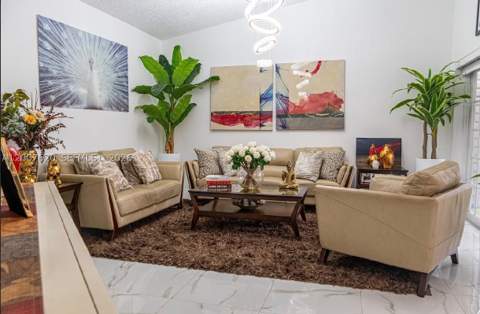 8419 NW 193rd Ln, Hialeah FL - photo 6 of 37