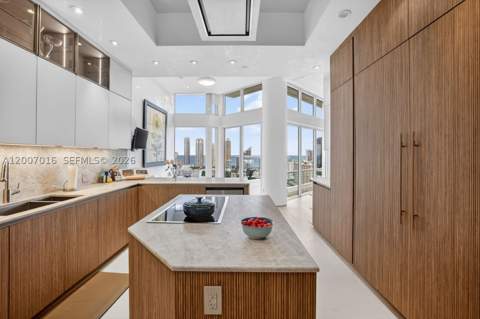 2600 Island Blvd Ph-1, Aventura FL - photo 13 of 67