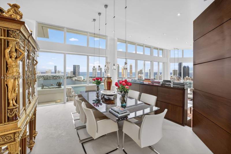 5 bedroom Condominium at 2600 Island Blvd Ph-1, 2600 Isl Blvd Williams, Aventura — photo 3