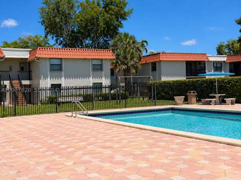 9730 Hammocks Blvd 201-28, Miami FL - photo 20 of 24