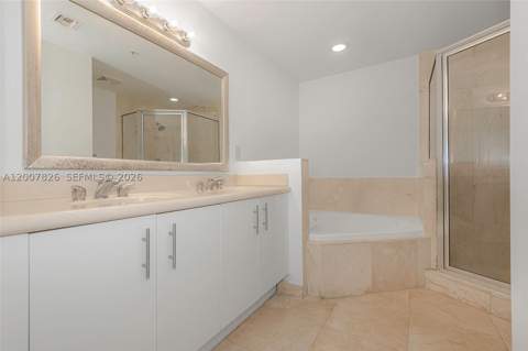 7900 Harbor Island Dr 703, North Bay Village FL - photo 14 of 44