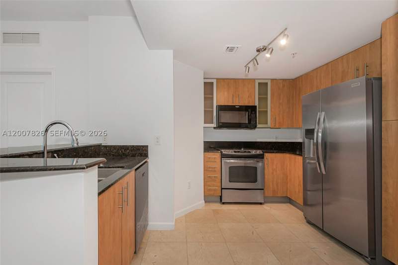 2 bedroom Condominium at 7900 Harbor Island Dr 703, 360 CONDO A, North Bay Village — photo 5