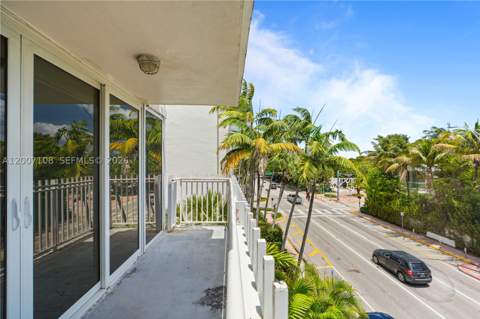 7824 Collins Ave 401, Miami Beach FL - photo 23 of 40