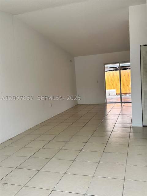 18388 NW 75th Psge 2603, Hialeah FL - photo 11 of 31