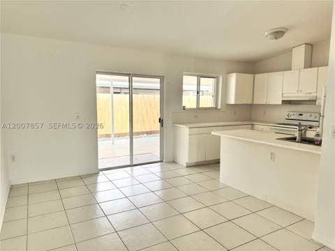 18388 NW 75th Psge 2603, Hialeah FL - photo 8 of 31