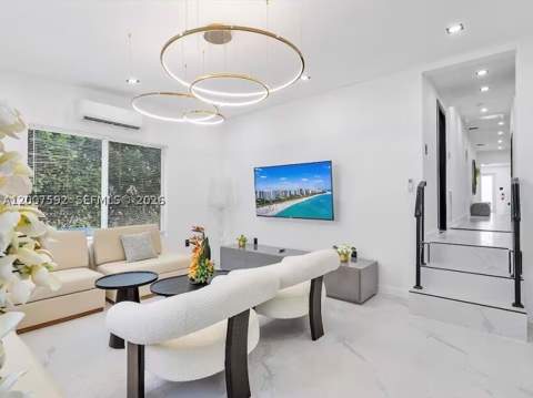 545 NW 52nd St, Miami FL - photo 10 of 35