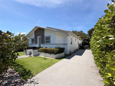 545 NW 52nd St, Miami FL - photo 14 of 35
