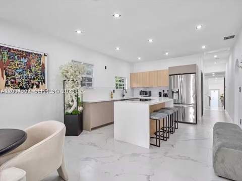 545 NW 52nd St, Miami FL - photo 15 of 35