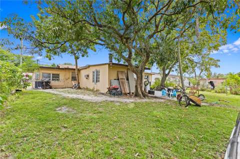 10920 NW 12th Ct, Miami FL - photo 10 of 23