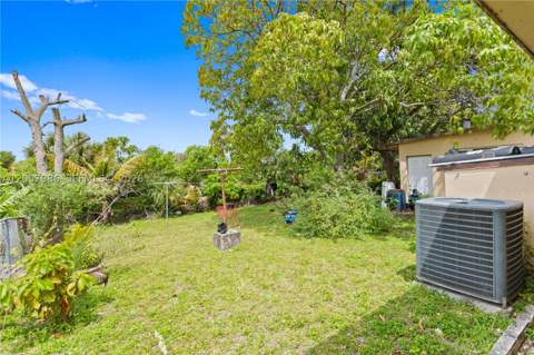 10920 NW 12th Ct, Miami FL - photo 12 of 23