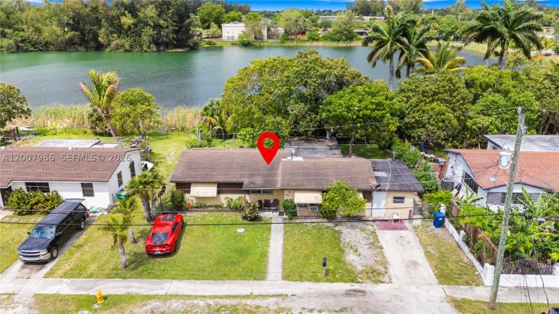 3 bedroom SingleFamilyResidence at 10920 NW 12th Ct, Silver Blue Lake Estates, Miami — photo 2