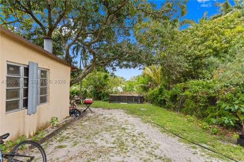 10920 NW 12th Ct, Miami FL - photo 6 of 23