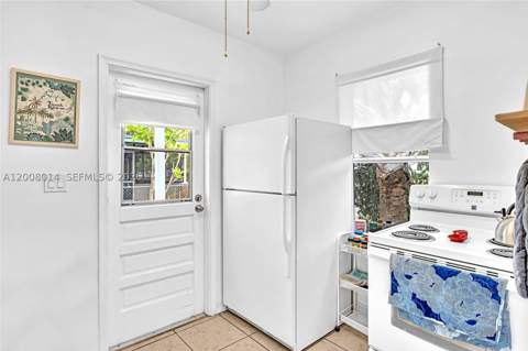 1220 NE 128th St, North Miami FL - photo 17 of 40