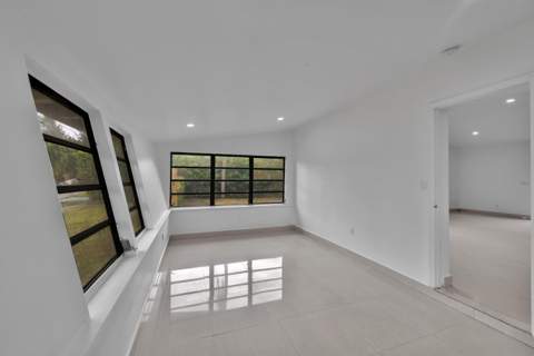 17551 NE 5th Avenue, North Miami Beach FL - photo 18 of 29