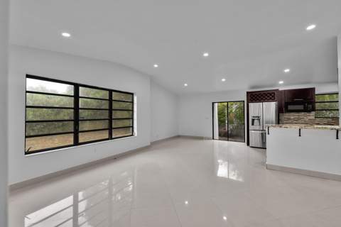 17551 NE 5th Avenue, North Miami Beach FL - photo 20 of 29