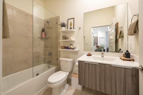 7925 NW 104th Avenue 24, Doral FL - photo 10 of 27