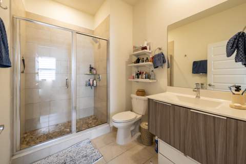 7925 NW 104th Avenue 24, Doral FL - photo 15 of 27