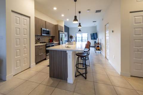 7925 NW 104th Avenue 24, Doral FL - photo 9 of 27