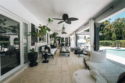 16241 W Troon Cir, Miami Lakes FL - photo 22 of 75