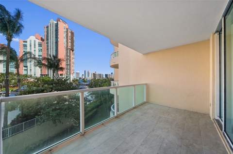 3340 NE 190th St 403, Aventura FL - photo 19 of 71