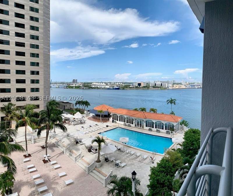 0 bedroom Condominium at 335 S Biscayne Blvd 1106, One Miami East Condo, Miami — photo 2