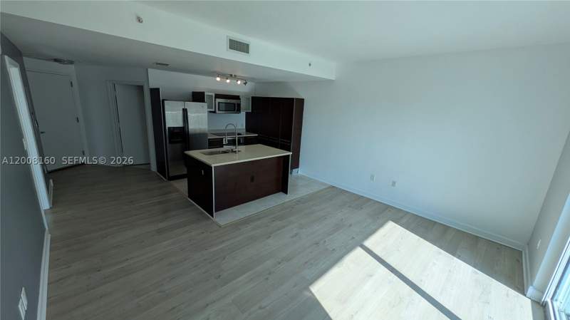 1 bedroom Condominium at 1900 N Bayshore Dr 4007, Quantum On The Bay Condo, Miami — photo 2