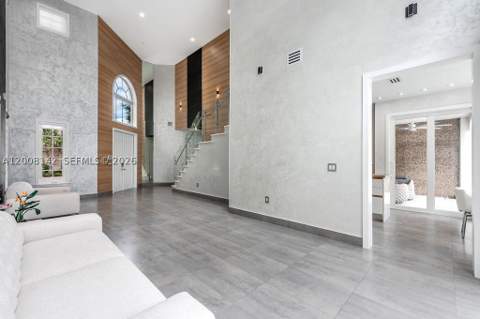 3949 194th Ln, Sunny Isles Beach FL - photo 7 of 40