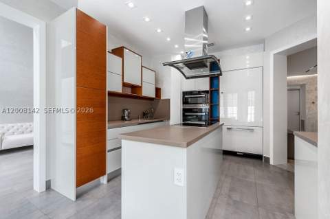 3949 194th Ln, Sunny Isles Beach FL - photo 9 of 40