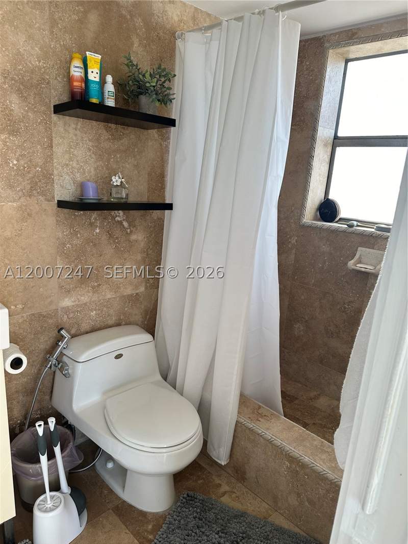 2 bedroom Condominium at 2100 Sans Souci Blvd B811, Bayview Towers Condo Nort, North Miami — photo 5