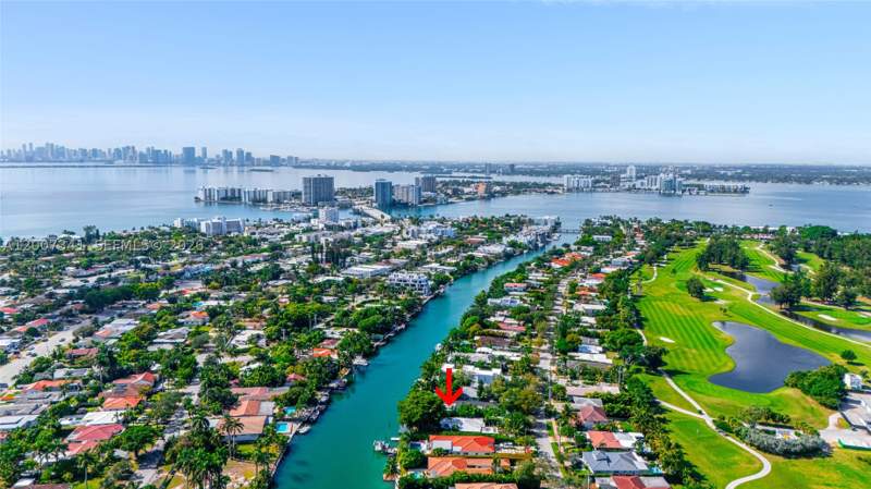 4 bedroom SingleFamilyResidence at 550 S Shore Dr, Normandy Golf Course Sub, Miami Beach — photo 3