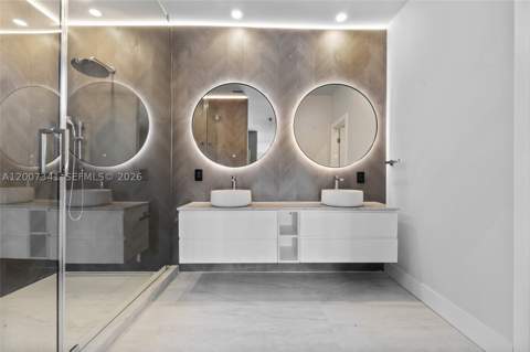 550 S Shore Dr, Miami Beach FL - photo 9 of 38