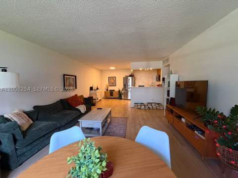 9020 NE 8th Ave 1D, Miami Shores FL - photo 8 of 20