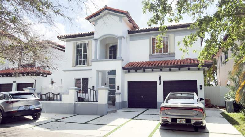 4 bedroom SingleFamilyResidence at 2180 SW 152nd Pl, A B At Tamiami Trail Phas, Miami — photo 2