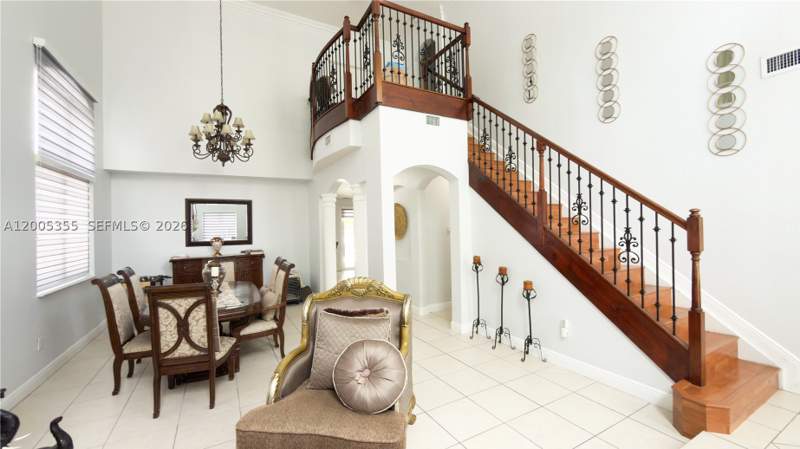 4 bedroom SingleFamilyResidence at 2180 SW 152nd Pl, A B At Tamiami Trail Phas, Miami — photo 5