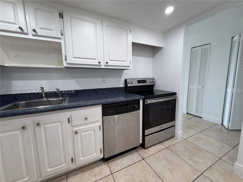 1 bedroom Condominium at 1805 Sans Souci Blvd 526, Bayview Palms Condo, North Miami — photo 4
