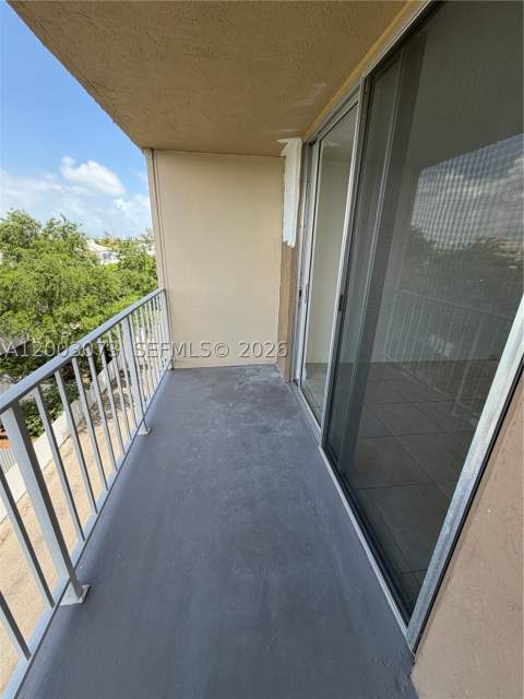 1805 Sans Souci Blvd 526, North Miami FL - photo 8 of 25