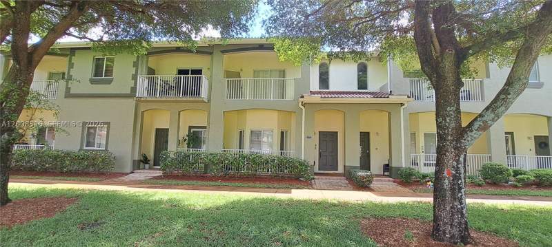 2 bedroom Townhouse at 1978 SE 23rd Ter, Towngate North, Homestead — photo 2