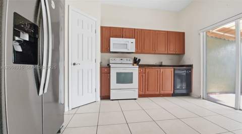 1978 SE 23rd Ter, Homestead FL - photo 7 of 46