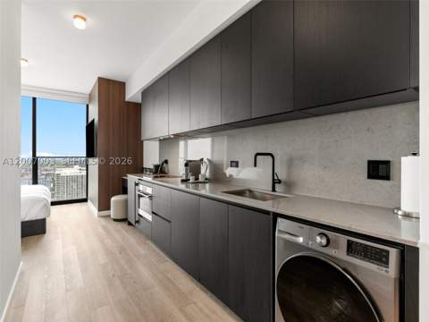 20 NE 11th St 4202, Miami FL - photo 6 of 32